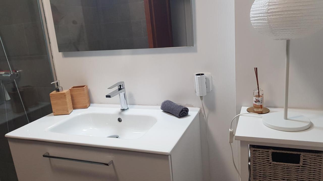 Sonne & Meerblick Aus 40 Grad Heissem Whirlpool Geniessen - Zentral Am Hafen Und Dennoch Ruhig Cala Ratjada  Extérieur photo